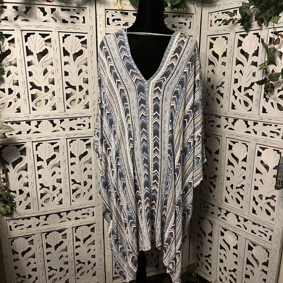 WISHLIST APPAREL SWEET TONES BLUE & TAN DESIGN ANGEL WING WRAP SHAWL KIMONO - Picture 3 of 8